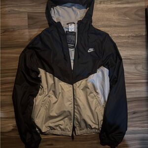 Nike Storm-FIT Windrunner Jacket in Black and Gray